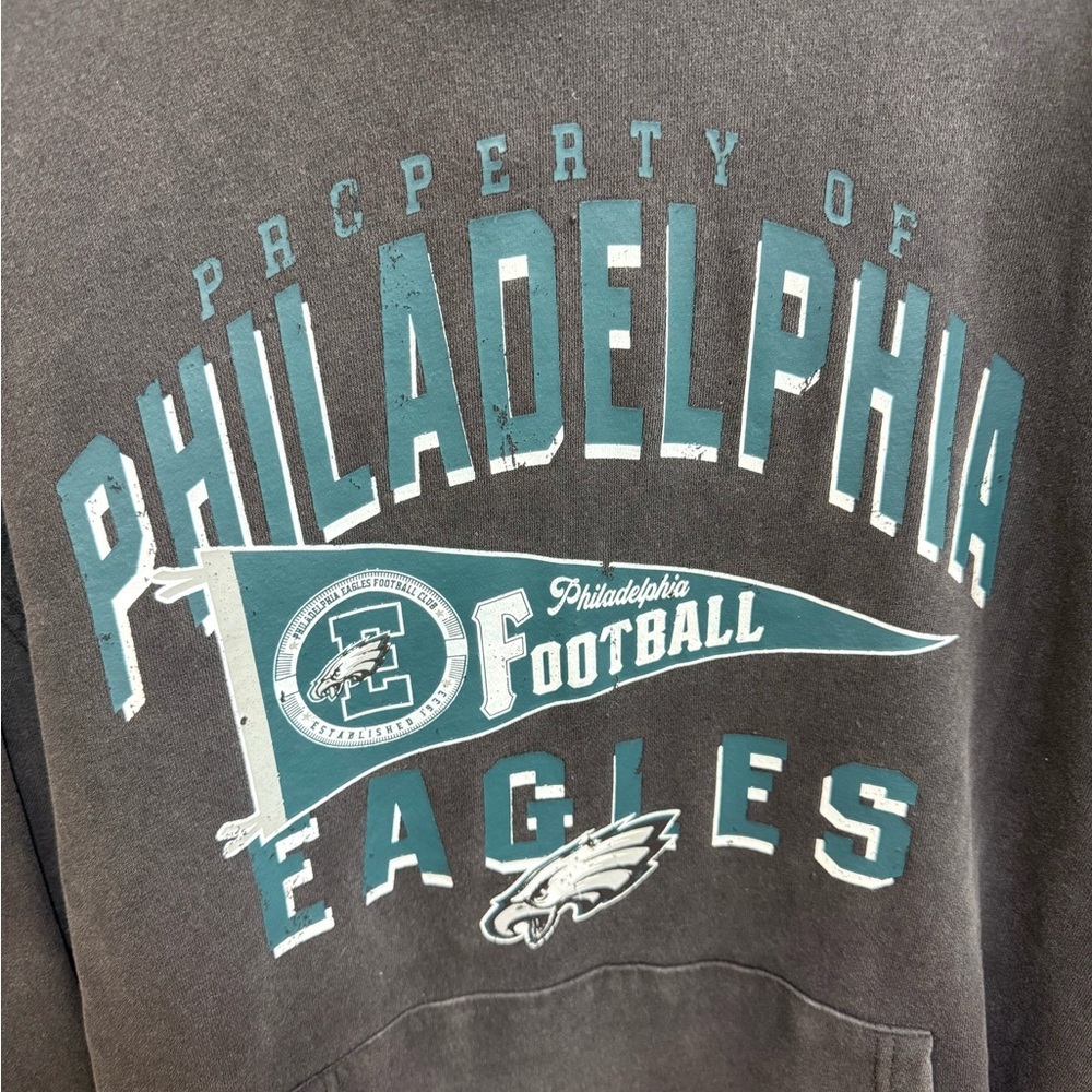 NWT NFL Philadelphia Eagles Gray Distressed Washed Pullover Hoodie, Size XL - Picture 3 of 5